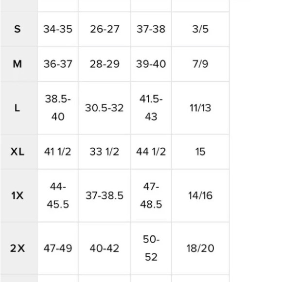 Satin like jumpsuit - Picture 3 of 3